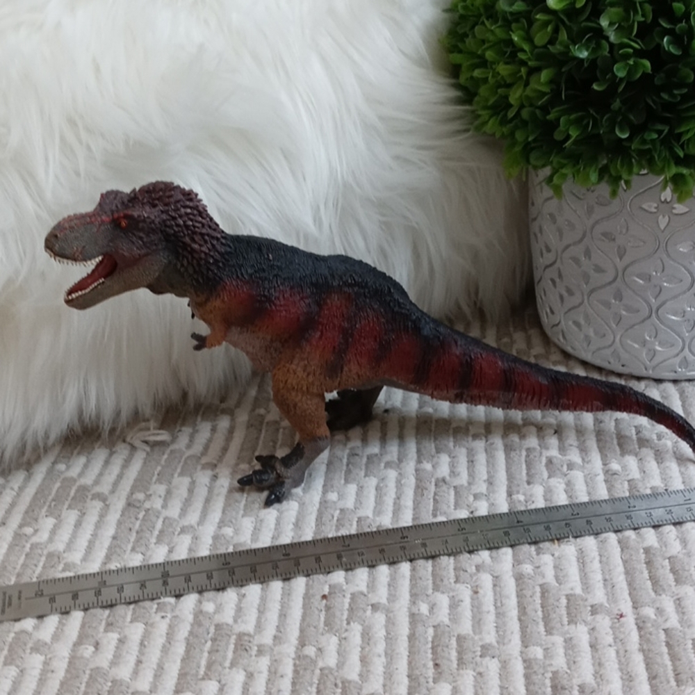 Dinosaur toy New condition